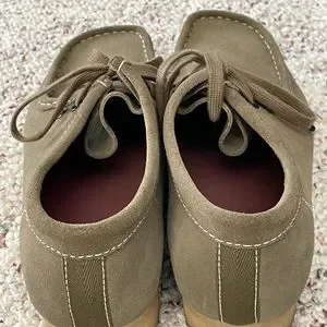Clark’s Wallabees, olive green suede, size 9, excellent condition! Clarks | Shoes | Clarks Wallabees Olive Green Suede Size 9  main image 4